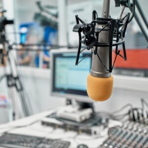6 reasons why you and your business need to leverage podcasts