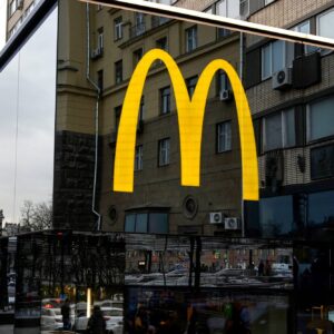 russian brand reveals mcdonalds copycat logo