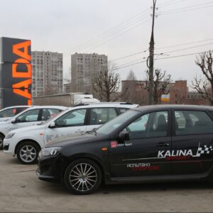 faced with the shortage of electronic components lada the russian car brand will return to manufacture mechanical vehicles