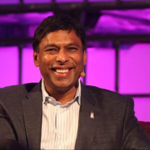 billionaire naveen jain is an expert at disrupting fields he has no experience in his secret sauce for building multi million dollar companies you have to come as naive