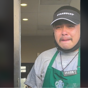 you just saved a life kind stranger brings starbucks barista to tears in life changing interaction