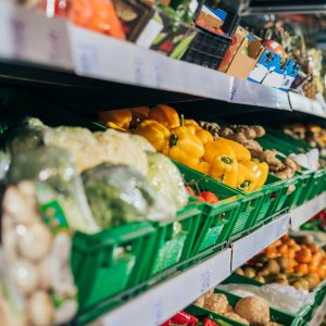 3 grocery stocks that can help take a bite out of inflation