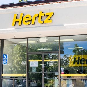 nearly 50 people have sued hertz claiming they were falsely arrested for stealing cars