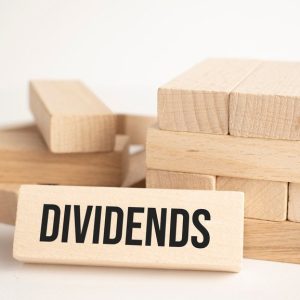 three 3 undervalued dividend paying tech stocks