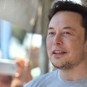 elon musks lawyers say his first amendment rights are being violated by required pre approval of tesla tweets