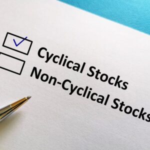 3 consumer cyclical stocks with good momentum