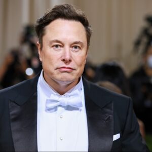 elon musk squares off with city of san francisco after turning conference rooms into bedrooms