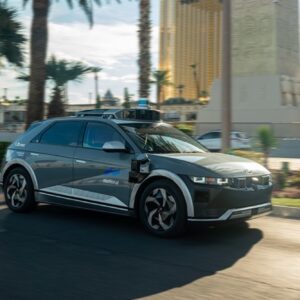 uber and motional bring robotaxi service to las vegas