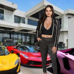 Selena Gomez's Lifestyle 2023
