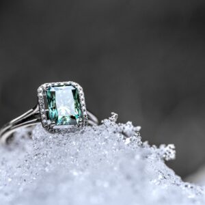 creative ways to save money when looking to purchase affordable engagement rings