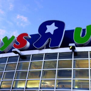 how i could have saved toys r us a lesson in brand building