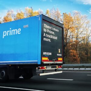amazon driver donates 10000 to charity after being one of the most thanked drivers