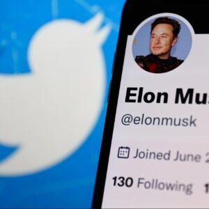 elon musk is forcing twitter blue verification on some people against their will including dead celebrities