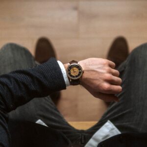how to wear a golden watch a guide for the modern man