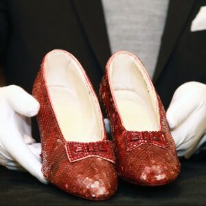 minnesota man charged in 2005 theft of judy garlands iconic wizard of oz ruby slippers shoes now worth 250 more
