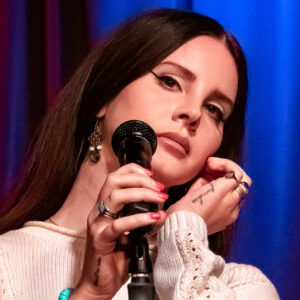 lana del rey is back and we love it