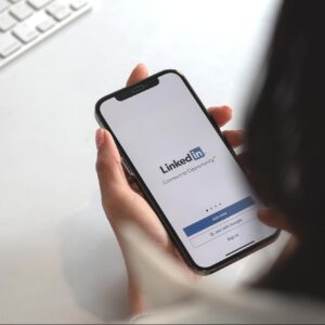 5 overlooked strategies to maximize your linkedin presence and impact
